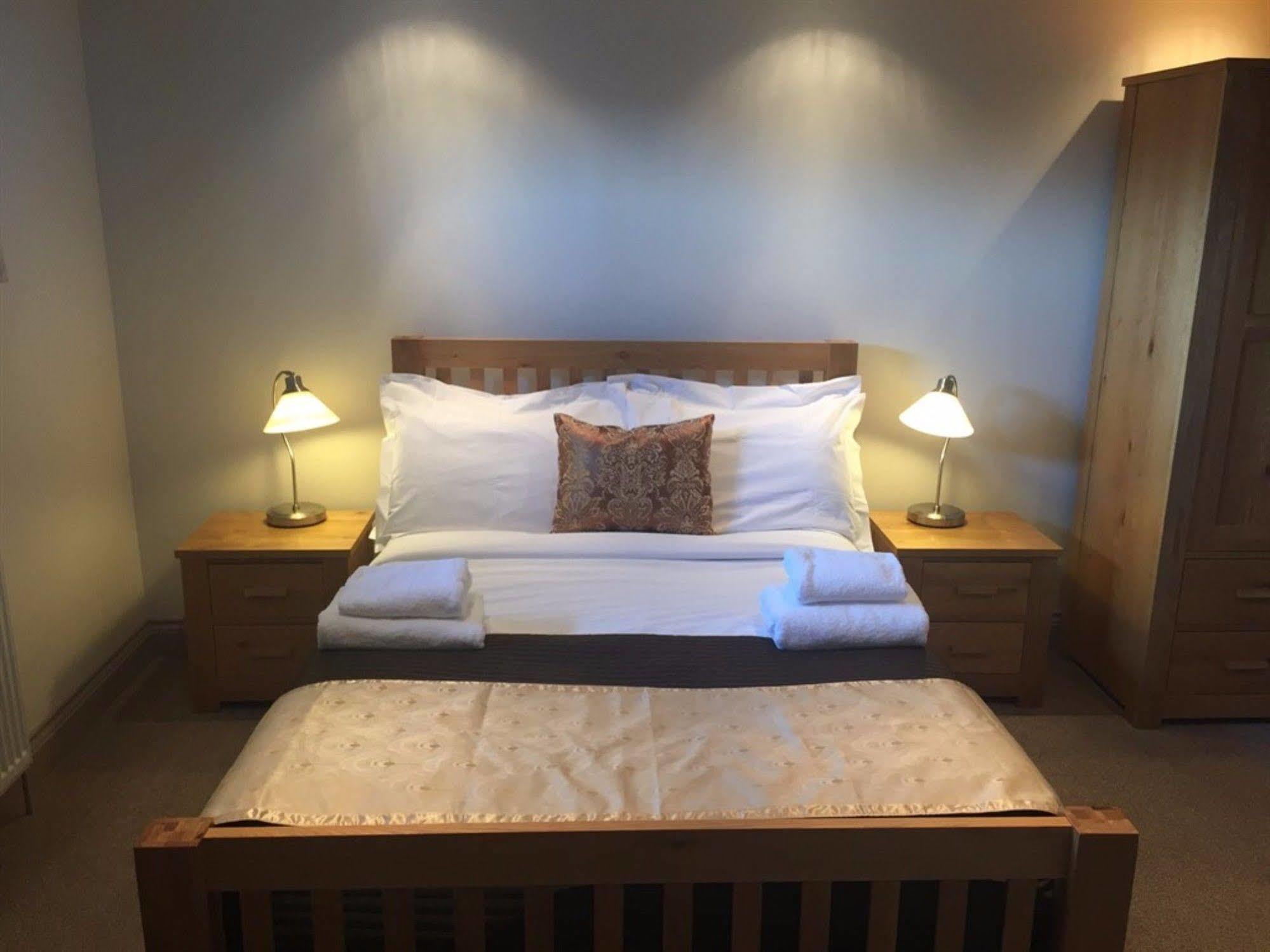 The Dean Ale & Cider House Otel Chichester Dış mekan fotoğraf